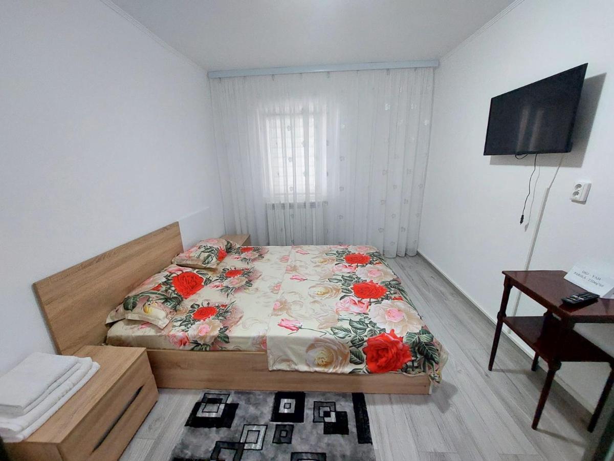 Апартаменты Apartament Beatrice Нэводари Экстерьер фото